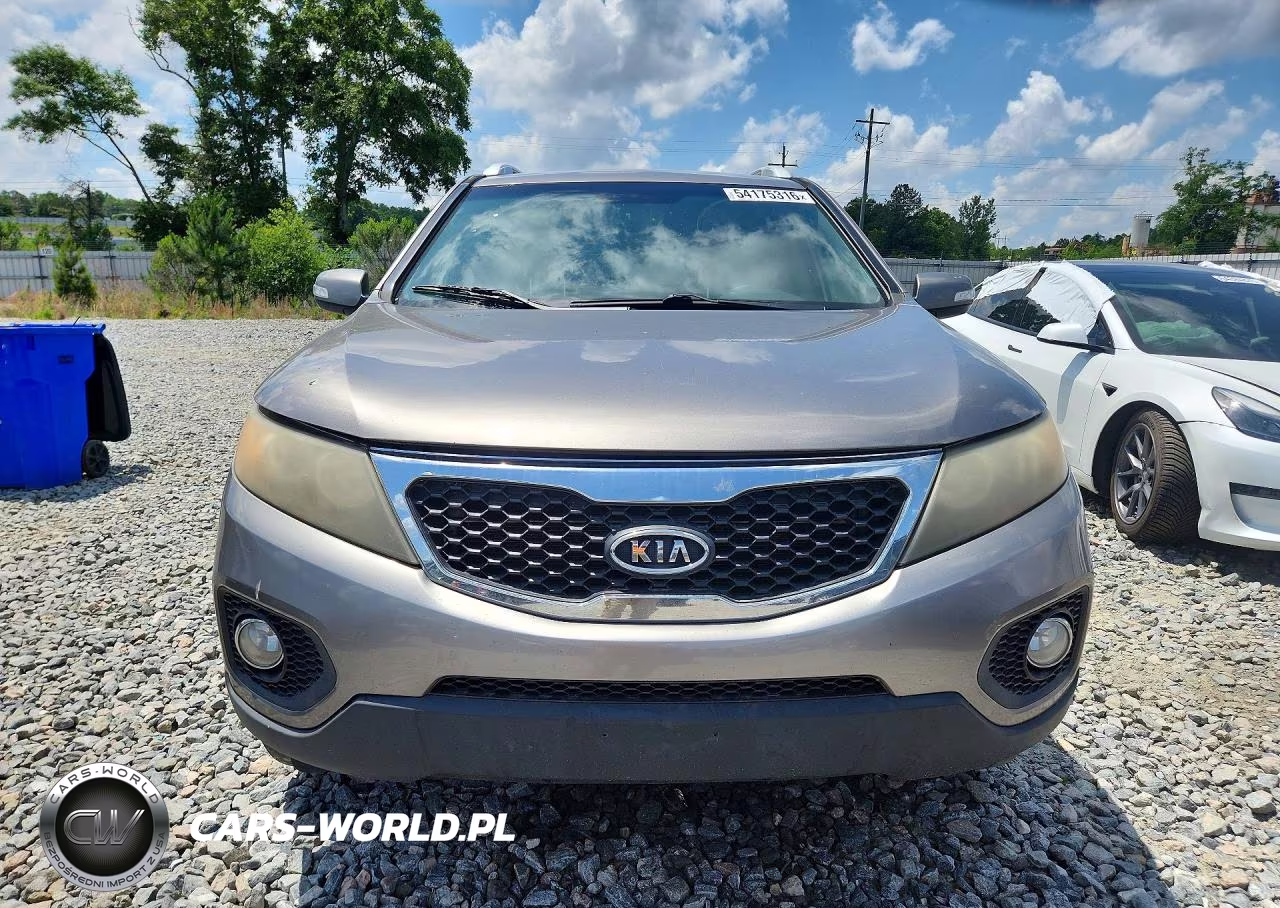 2011 Kia Sorento Lx VIN:5XYKT3A13BG104424 - 5