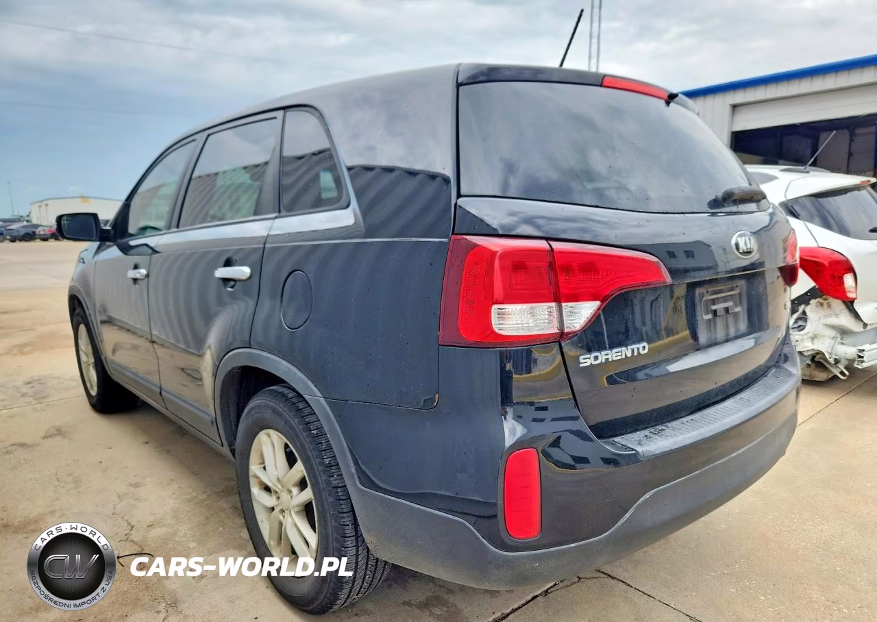2015 Kia Sorento Lx VIN:5XYKT3A65FG611679 - 2