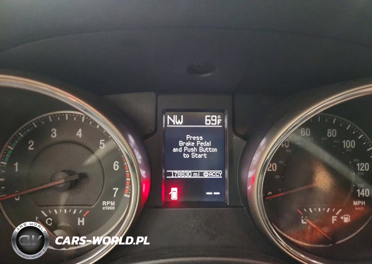 2012 Jeep Grand Cherokee Overland VIN:1C4RJFCT1CC333274 - 9