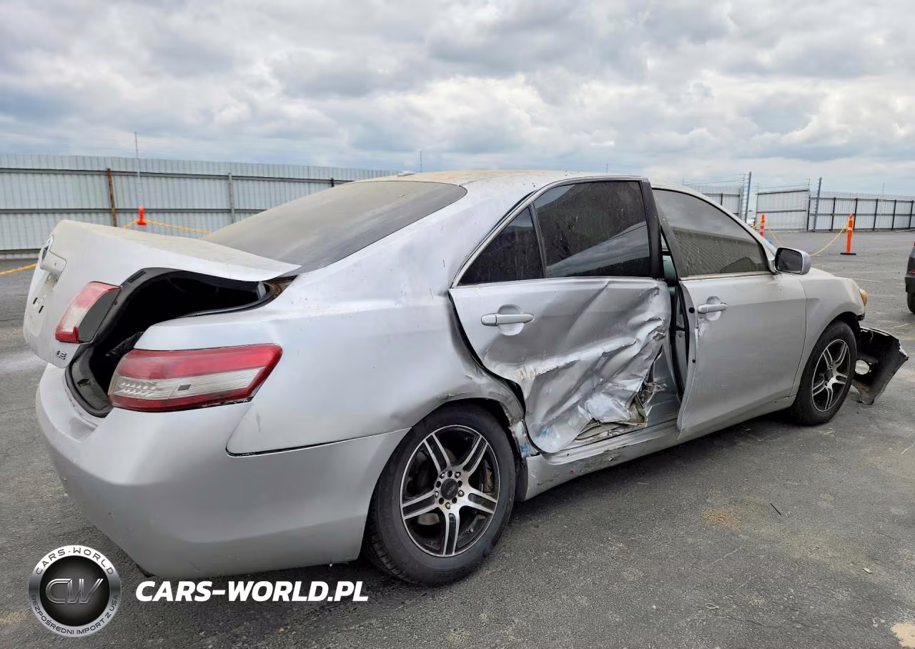 2010 Toyota Camry Le VIN:4T1BF3EK7AU056106 - 3