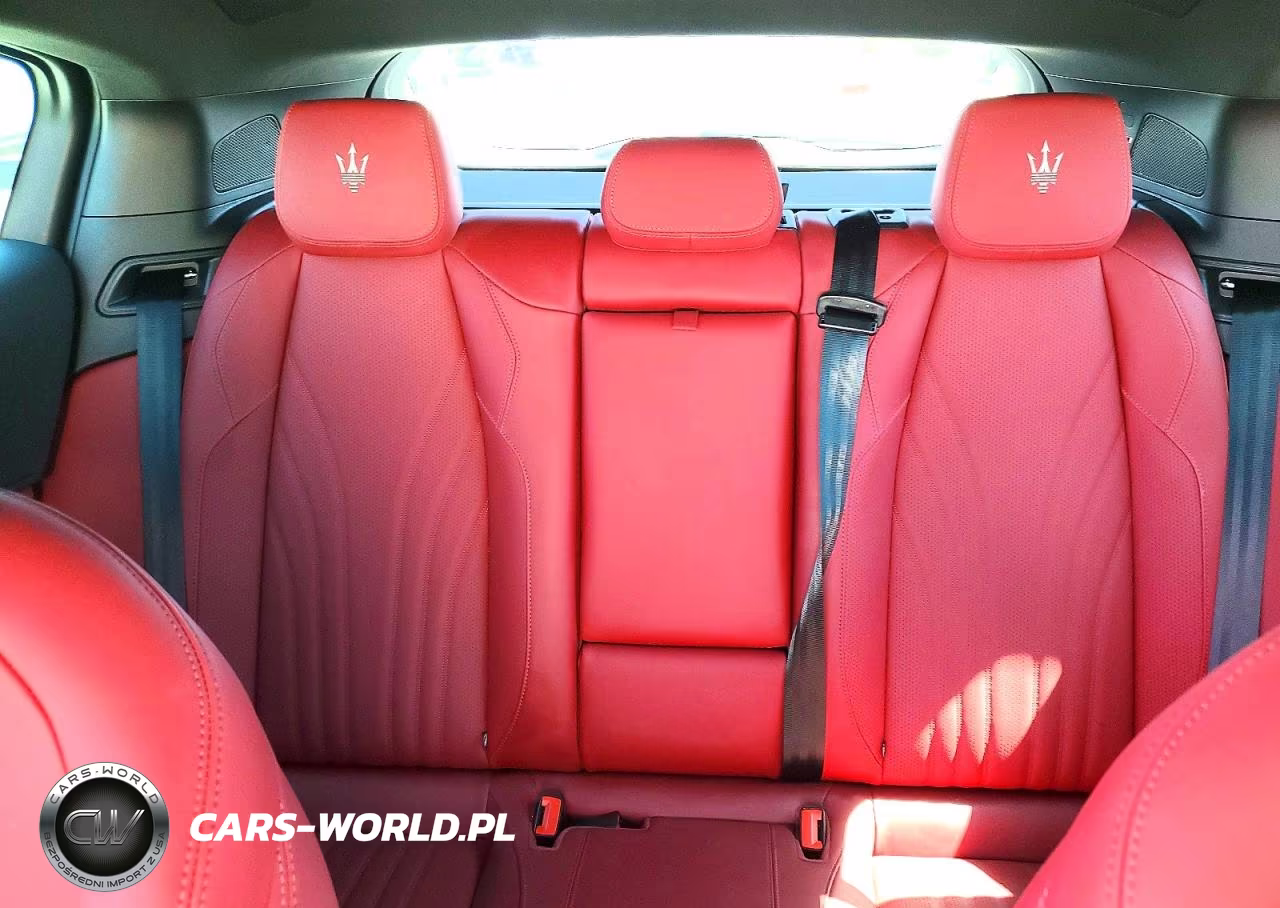 2023 Maserati Grecale Modena VIN:ZN682AVM4P7407902 - 10