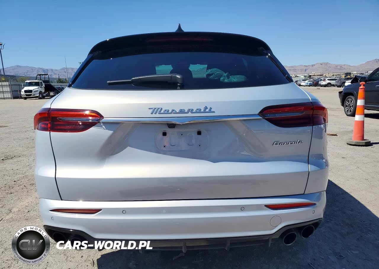 2023 Maserati Grecale Modena VIN:ZN682AVM4P7407902 - 6
