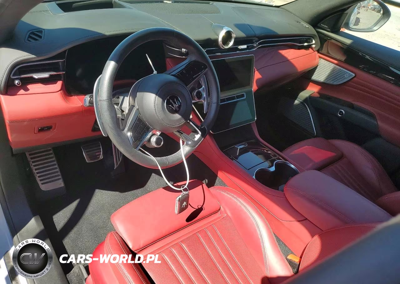 2023 Maserati Grecale Modena VIN:ZN682AVM4P7407902 - 8