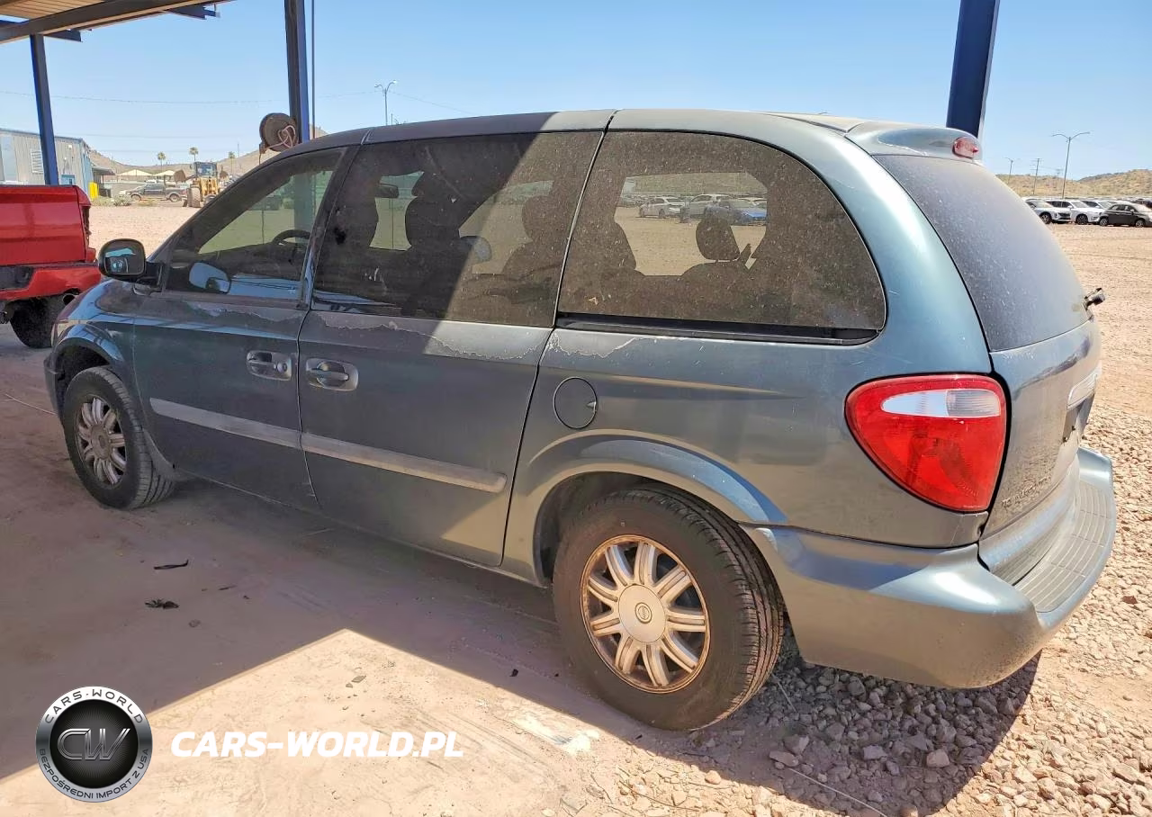 2005 Chrysler Town & Country VIN:1C4GP45R95B439928 - 2