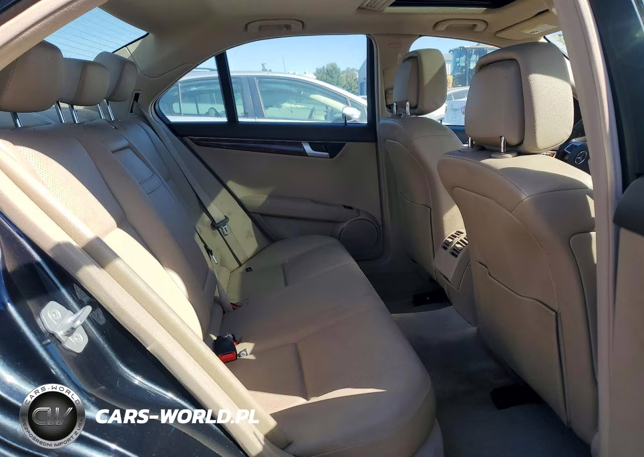 2012 Mercedes-Benz C 250 VIN:WDDGF4HB5CR228091 - 10