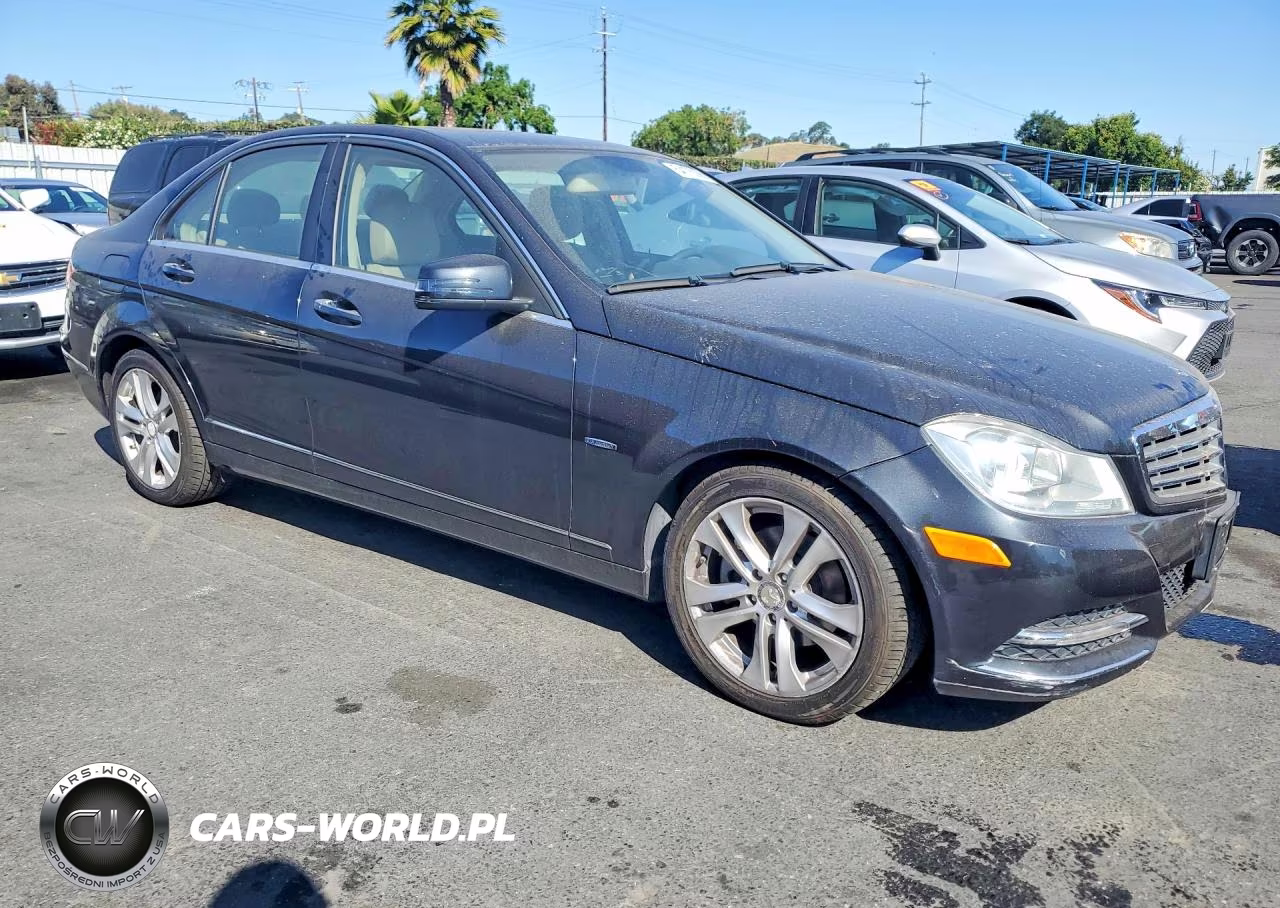 2012 Mercedes-Benz C 250 VIN:WDDGF4HB5CR228091 - 4