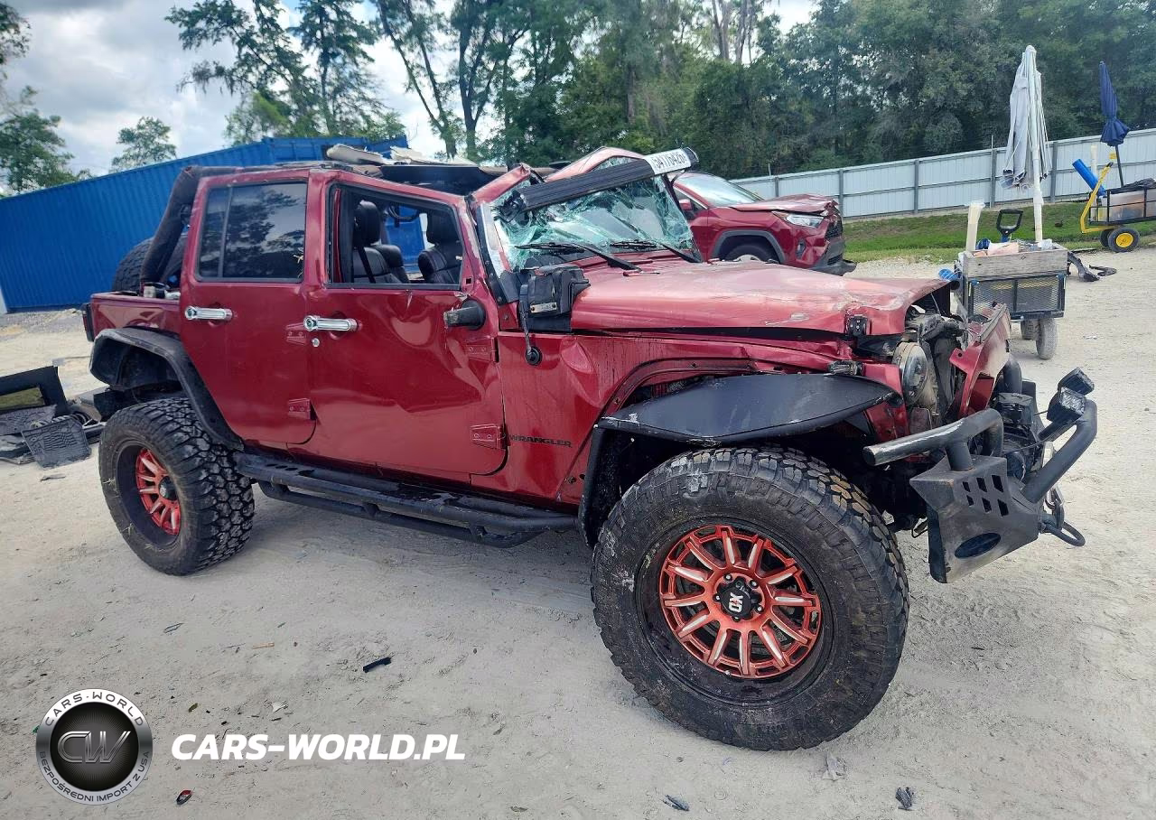 2011 Jeep Wrangler Unlimited Sport VIN:1J4BA3H1XBL586545 - 4