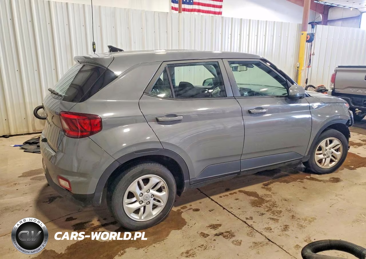 2021 Hyundai Venue Se VIN:KMHRB8A37MU068766 - 3