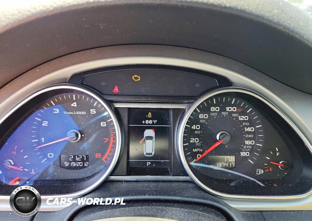 2013 Audi Q7 Premium Plus VIN:WA1LGAFE9DD015560 - 9