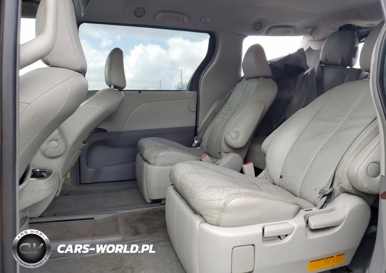 2011 Toyota Sienna Xle VIN:5TDDK3DC8BS015802 - 11