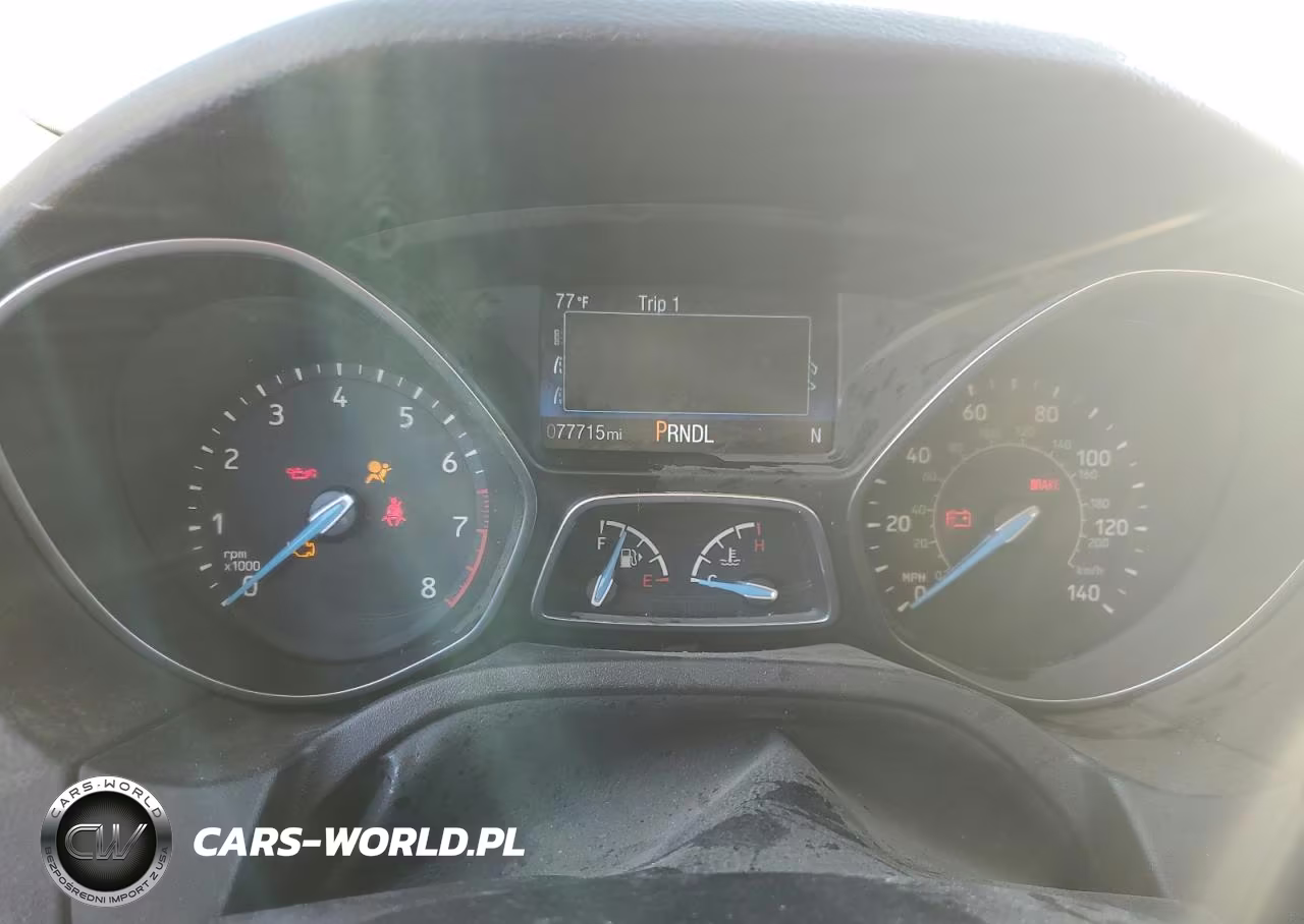 2018 Ford Focus Se VIN:1FADP3K2XJL241096 - 9