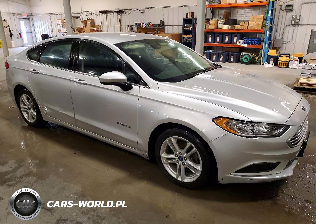 2018 Ford Fusion Se Hybrid VIN:3FA6P0LU3JR123934 - 4