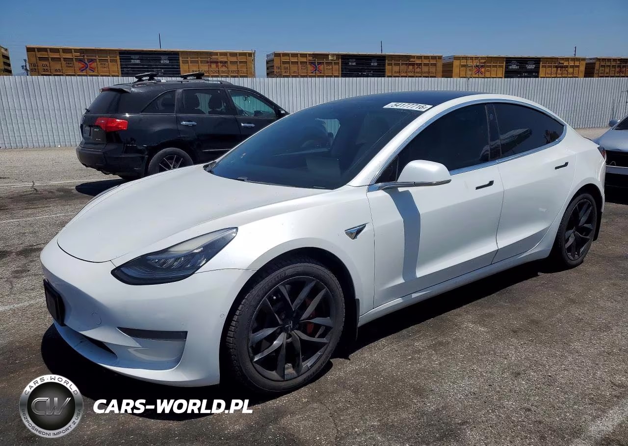 2019 Tesla Model 3 – zdjęcie 1 z 12