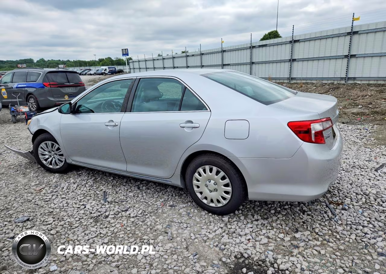 2014 Toyota Camry Le VIN:4T1BF1FK2EU727884 - 2
