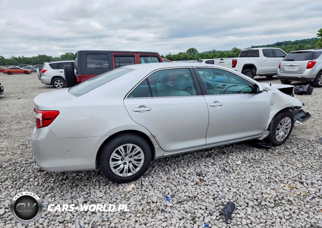 2014 Toyota Camry Le VIN:4T1BF1FK2EU727884 - 3