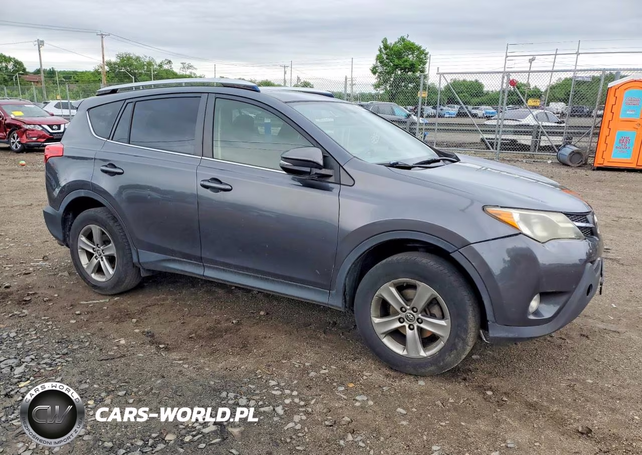 2015 Toyota Rav4 Xle VIN:JTMRFREV9FD155470 - 4