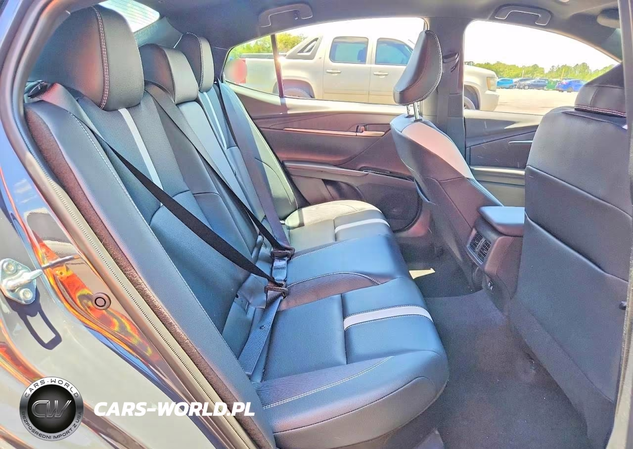 2026 Toyota Camry Se VIN:4T1DAACK0TU290475 - 10