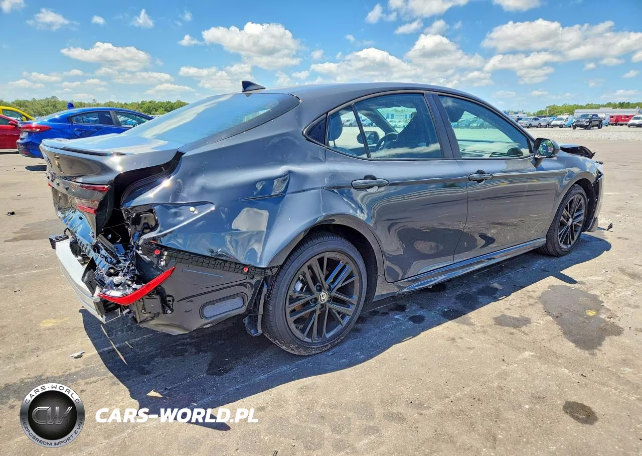 2026 Toyota Camry Se VIN:4T1DAACK0TU290475 - 3