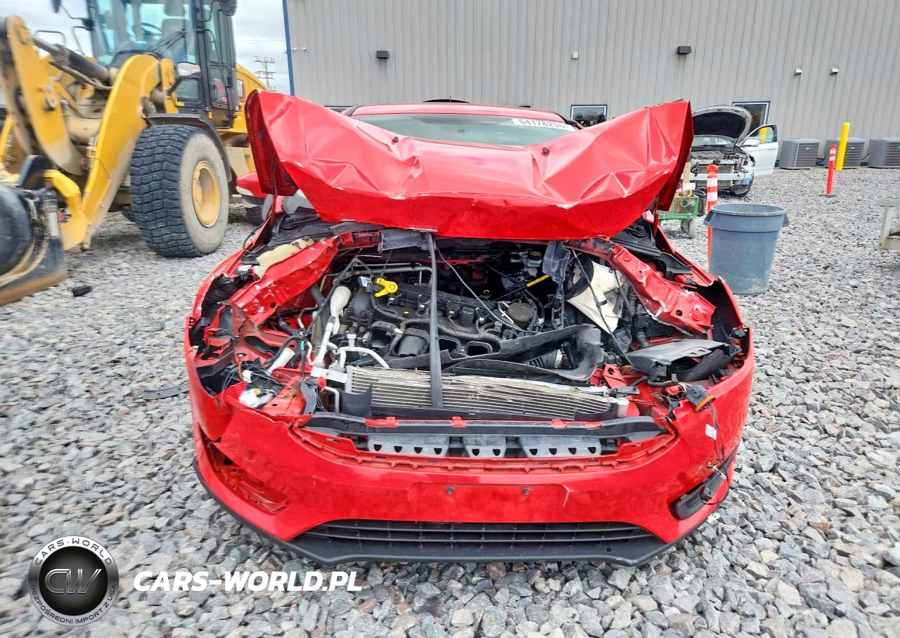 2015 Ford Focus Se VIN:1FADP3F26FL216777 - 5