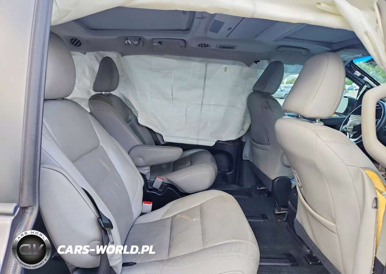 2016 Toyota Sienna Limited Premium 7-Passenger VIN:5TDDK3DC5GS134706 - 11