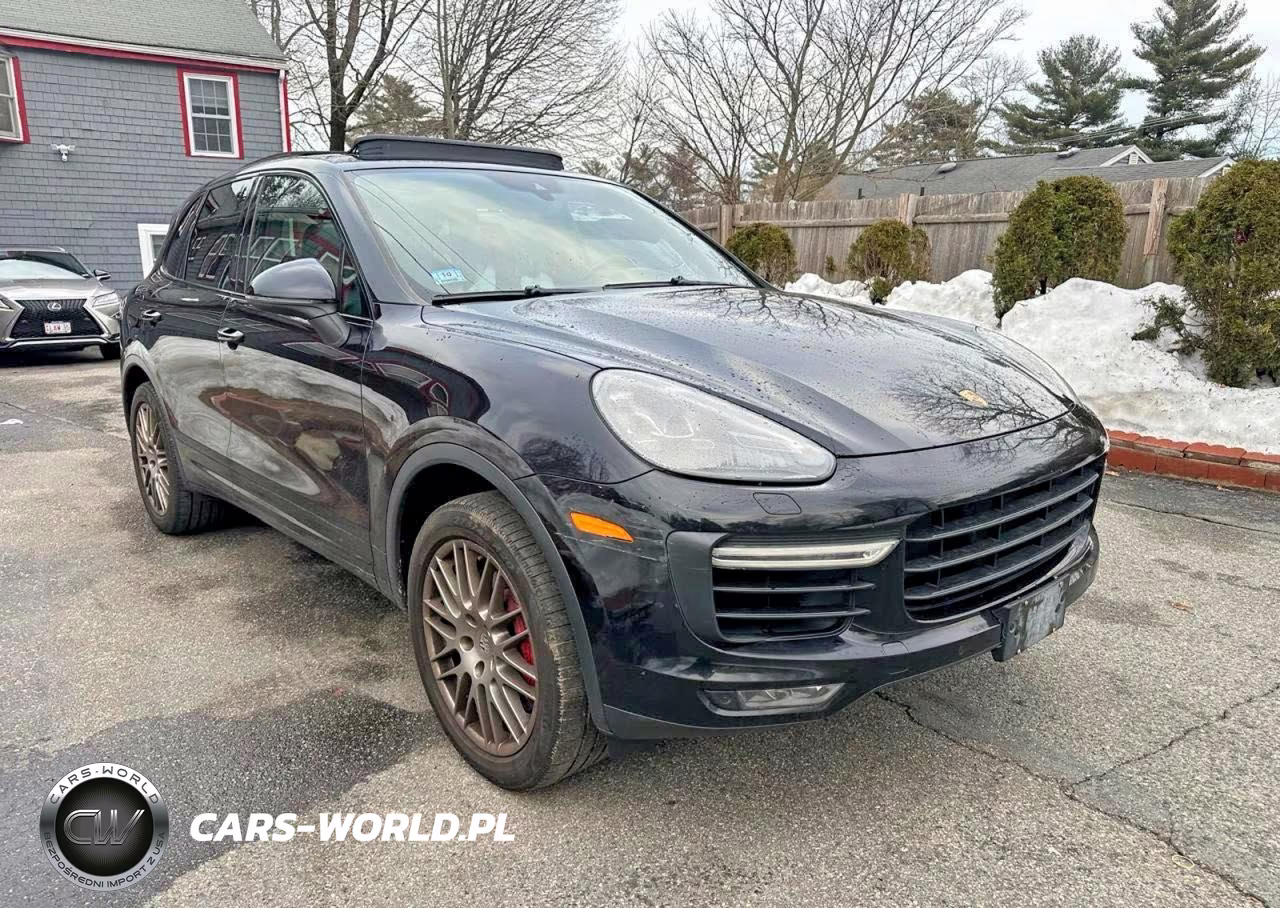 2015 Porsche Cayenne Turbo
