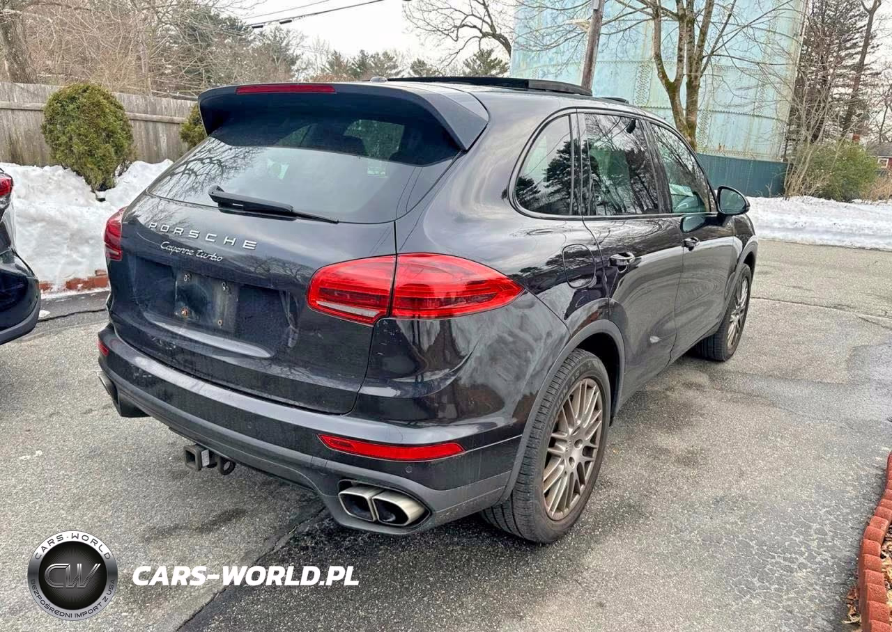2015 Porsche Cayenne Turbo VIN:WP1AC2A20FLA80560 - 4