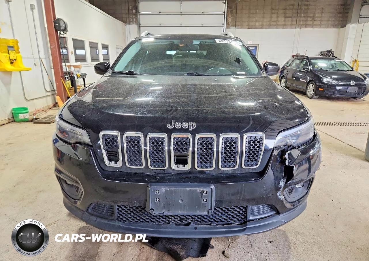 2019 Jeep Cherokee Latitude VIN:1C4PJLCB6KD438687 - 5