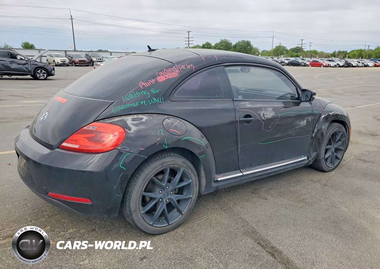 2012 Volkswagen Beetle VIN:3VWJP7AT7CM623258 - 3