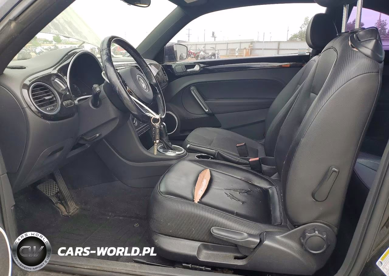 2012 Volkswagen Beetle VIN:3VWJP7AT7CM623258 - 7
