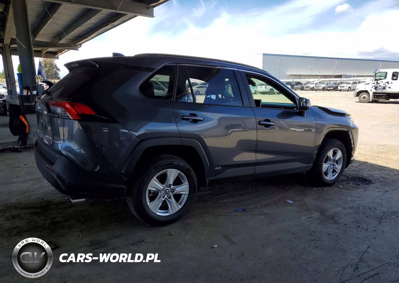 2024 Toyota Rav4 Hybrid Xle VIN:JTMRWRFV0RJ058355 - 3