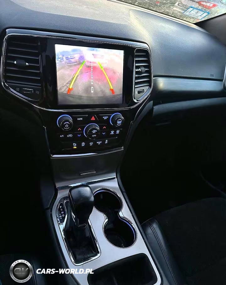2021 Jeep Grand Cherokee Laredo VIN:1C4RJFAG0MC541945 - 12