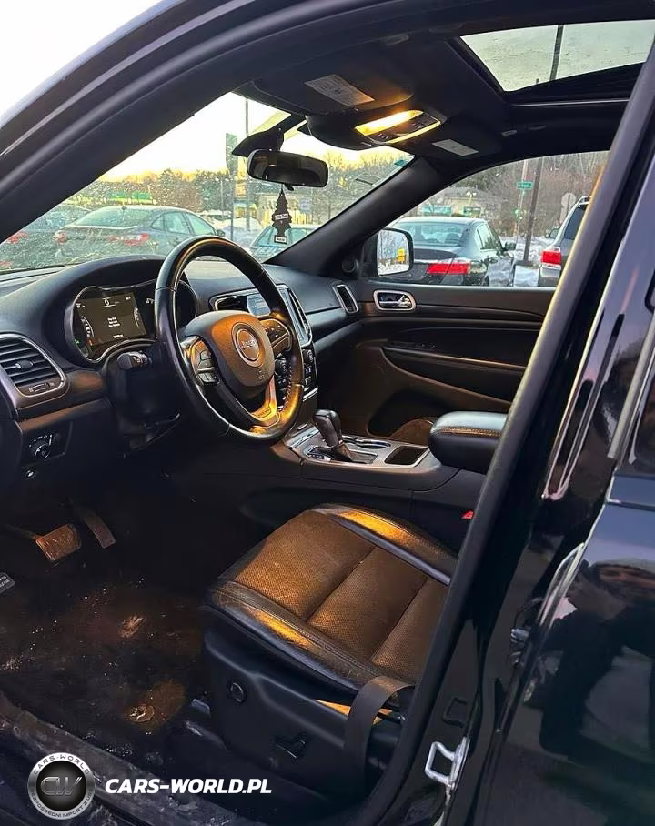 2021 Jeep Grand Cherokee Laredo VIN:1C4RJFAG0MC541945 - 14