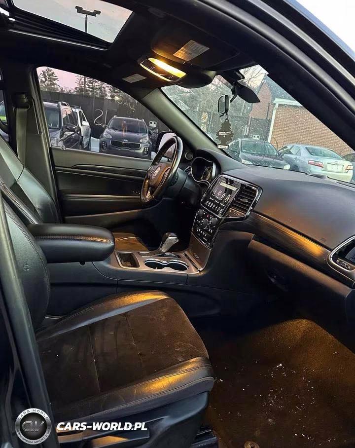 2021 Jeep Grand Cherokee Laredo VIN:1C4RJFAG0MC541945 - 5