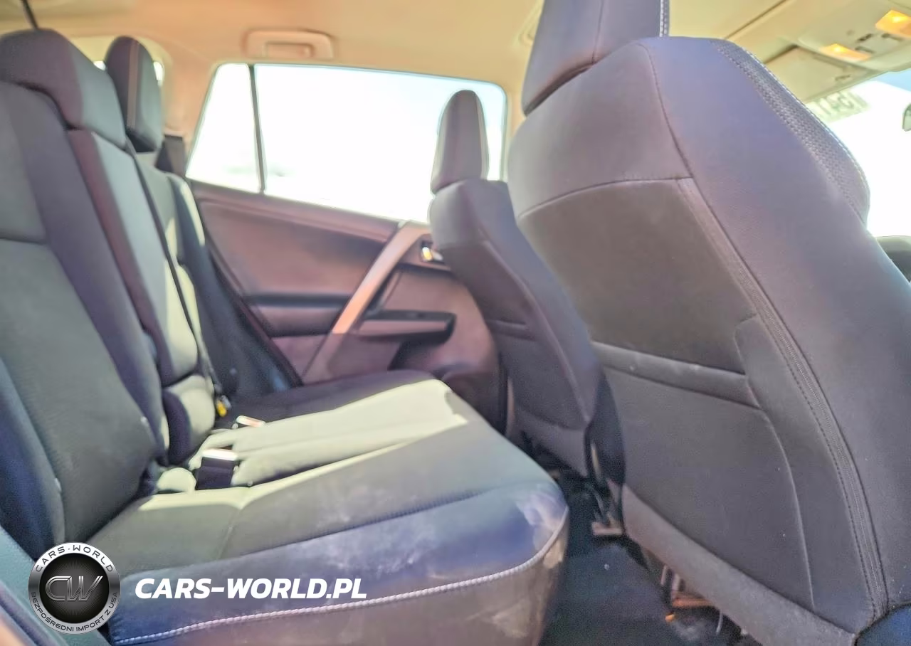 2018 Toyota Rav4 Xle VIN:2T3WFREV5JW410257 - 10