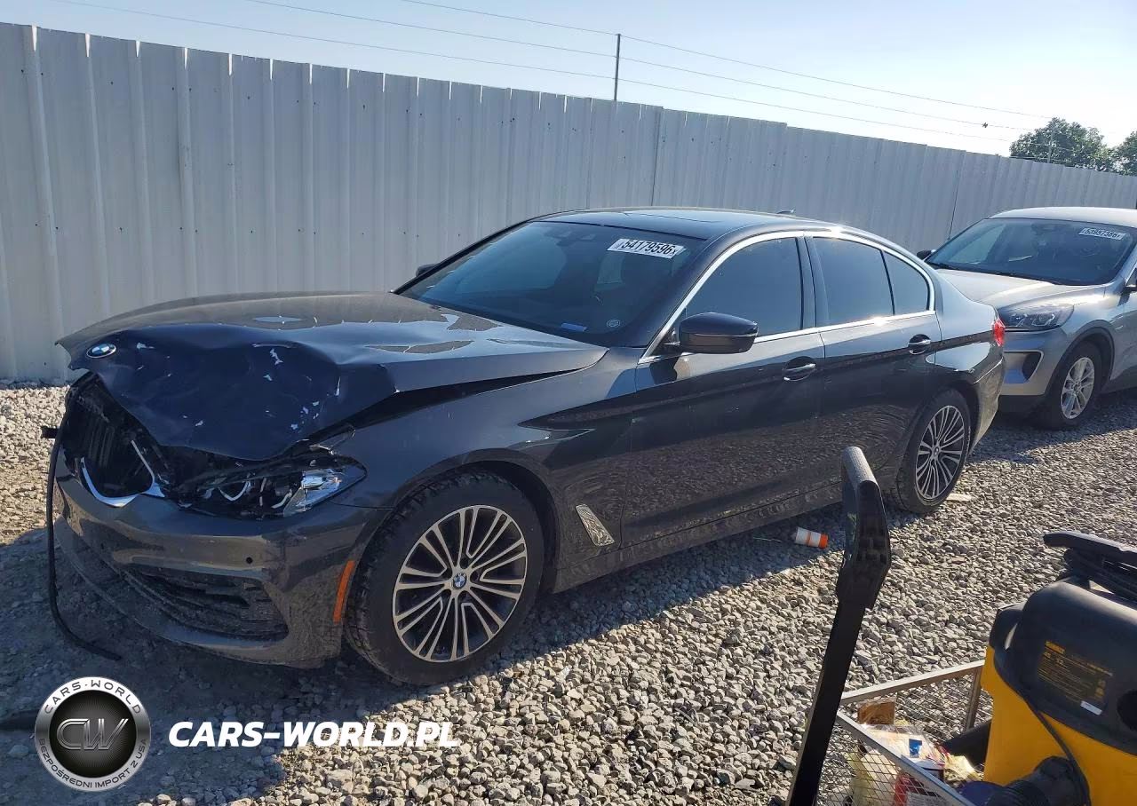 2019 BMW 530 Xi – zdjęcie 1 z 12