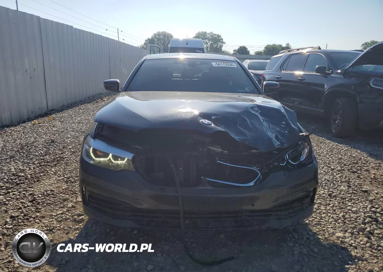 2019 BMW 530 Xi VIN:WBAJA7C53KWC77503 - 5