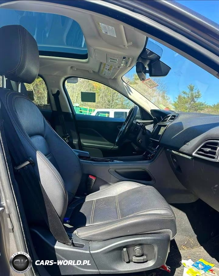 2017 Jaguar F-Pace Prestige VIN:SADCK2BVXHA491148 - 5