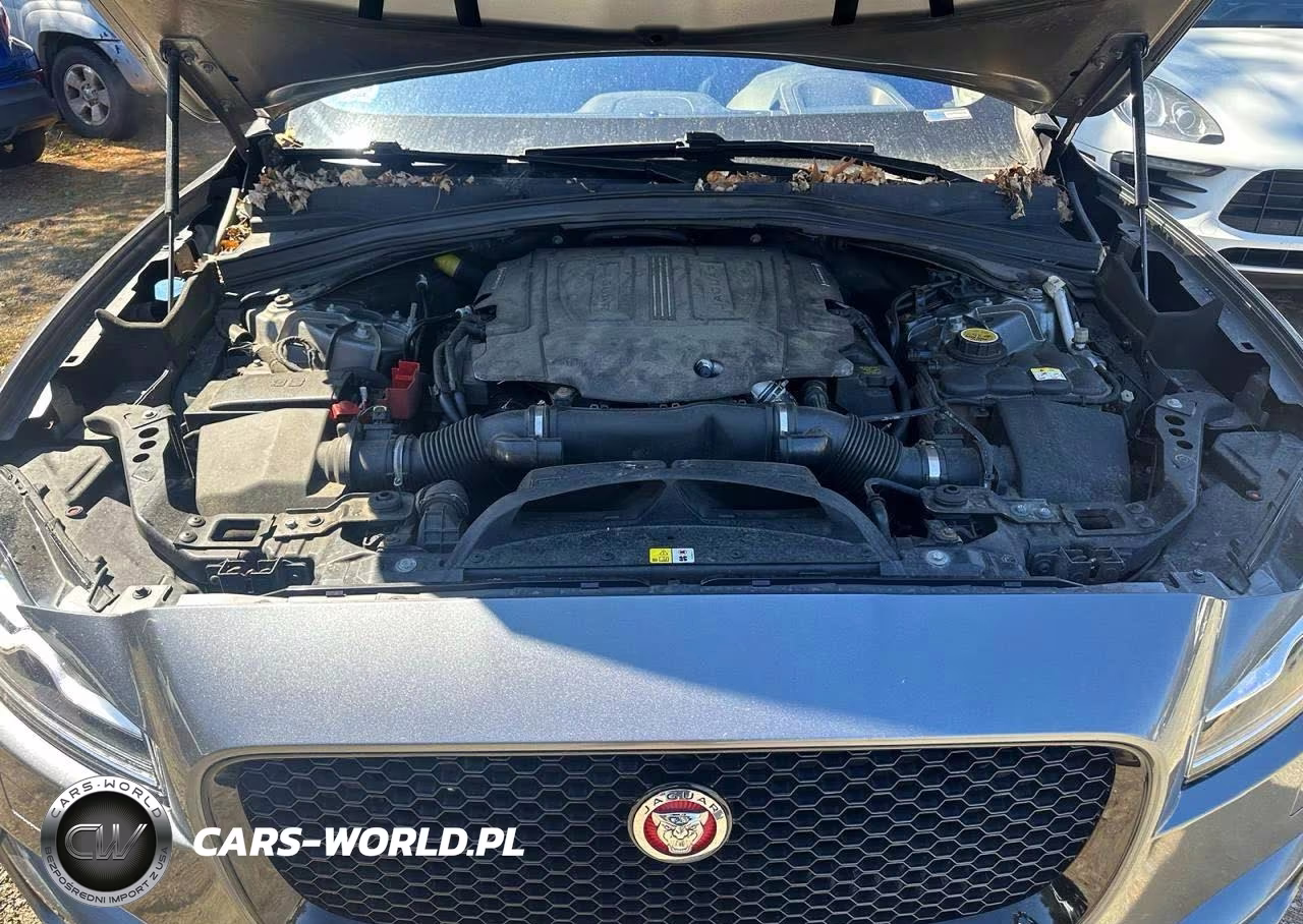 2017 Jaguar F-Pace Prestige VIN:SADCK2BVXHA491148 - 7