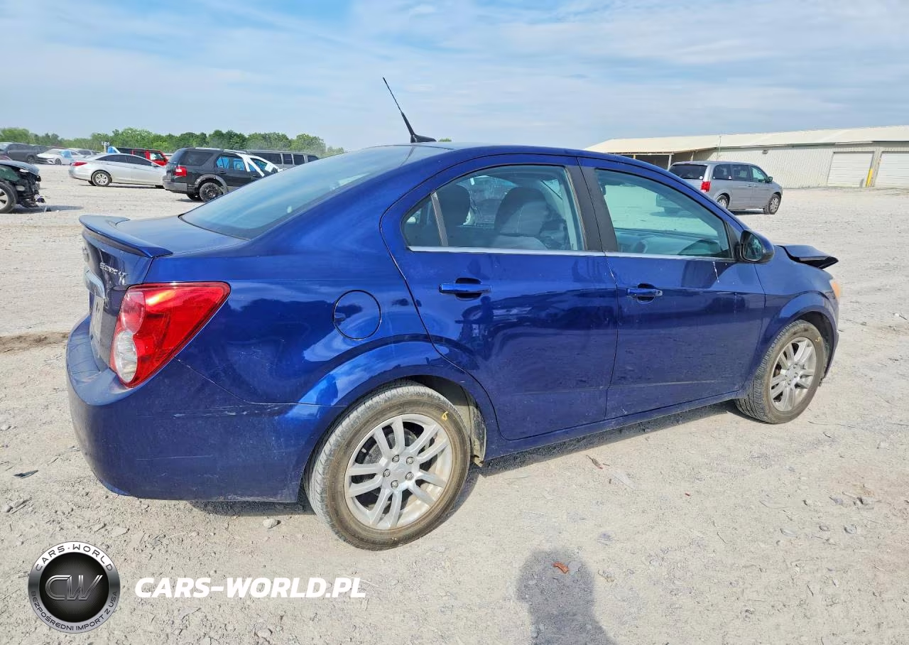 2013 Chevrolet Sonic Lt VIN:1G1JC5SH2D4174137 - 3