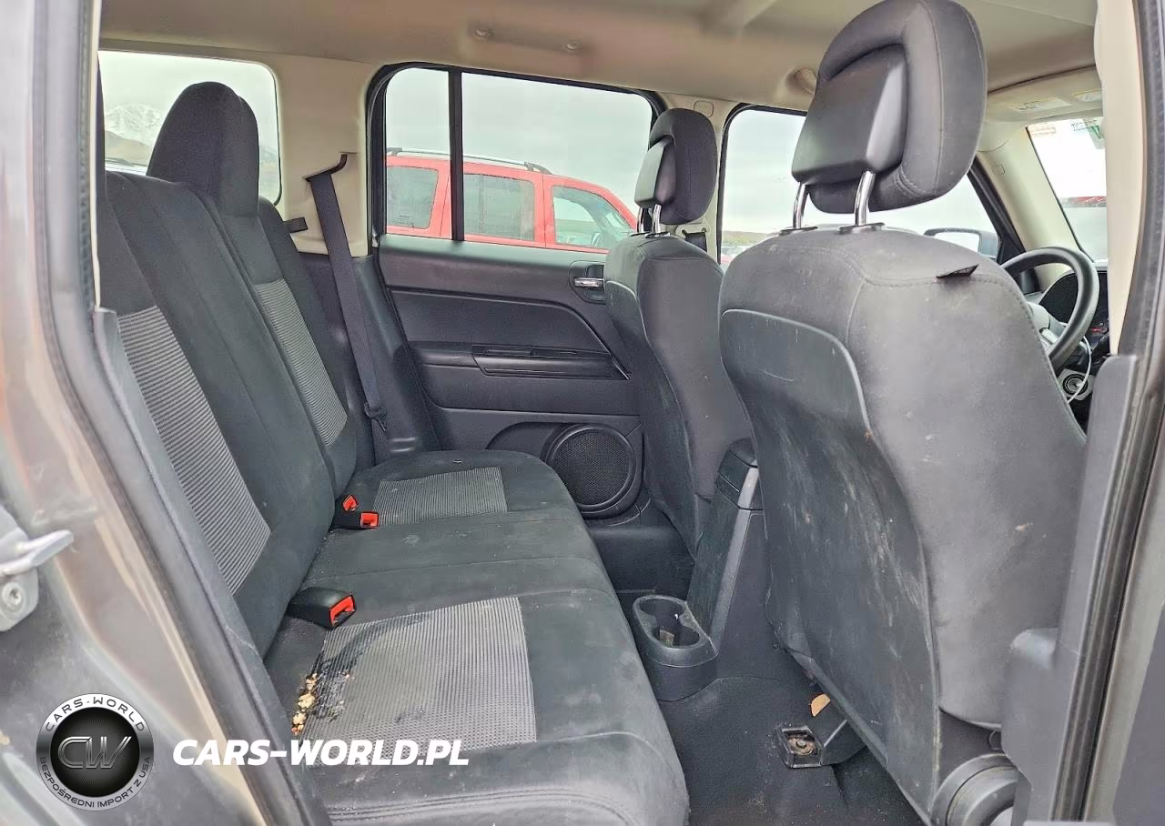 2012 Jeep Patriot Sport VIN:1C4NJRBB5CD611709 - 10