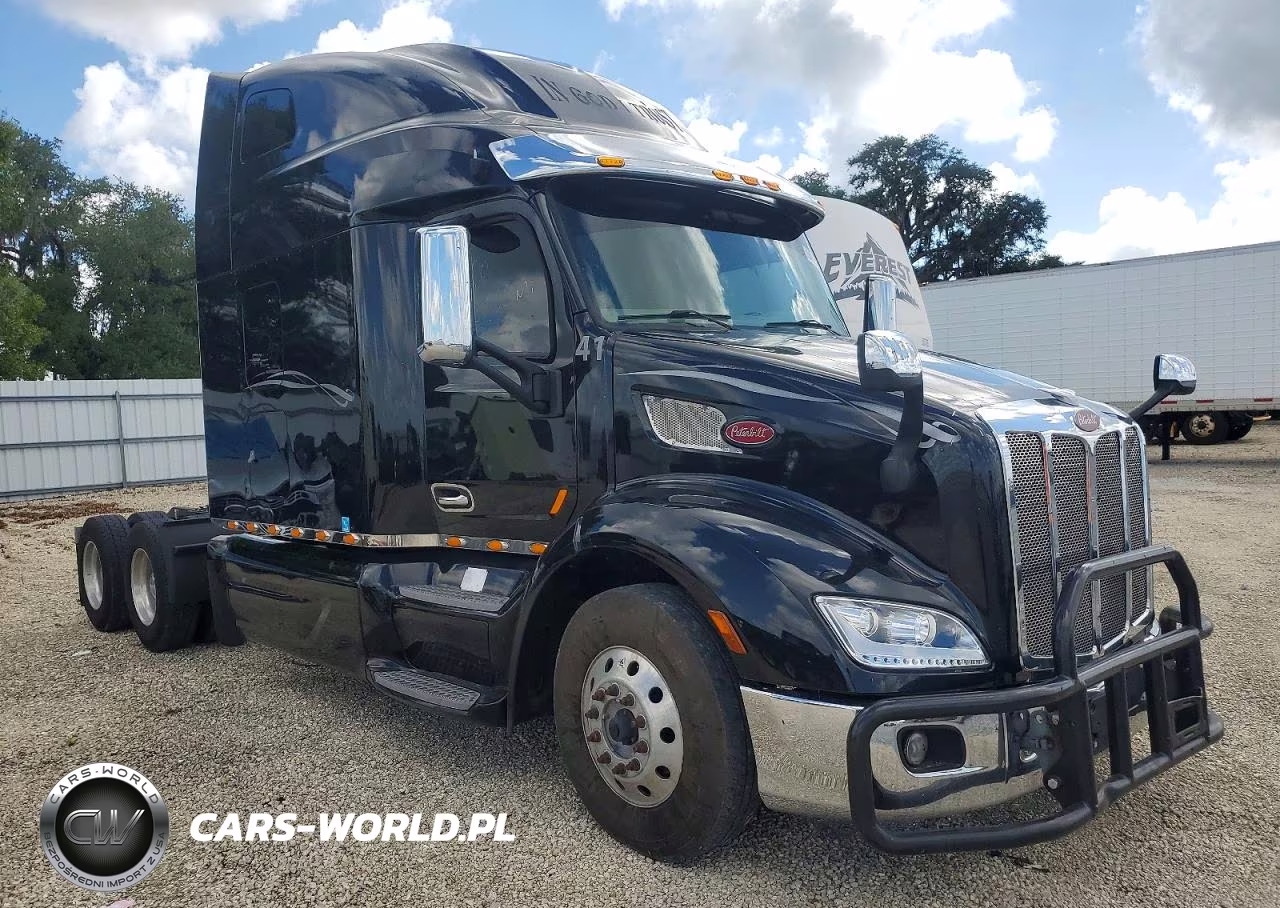 2020 Peterbilt 579