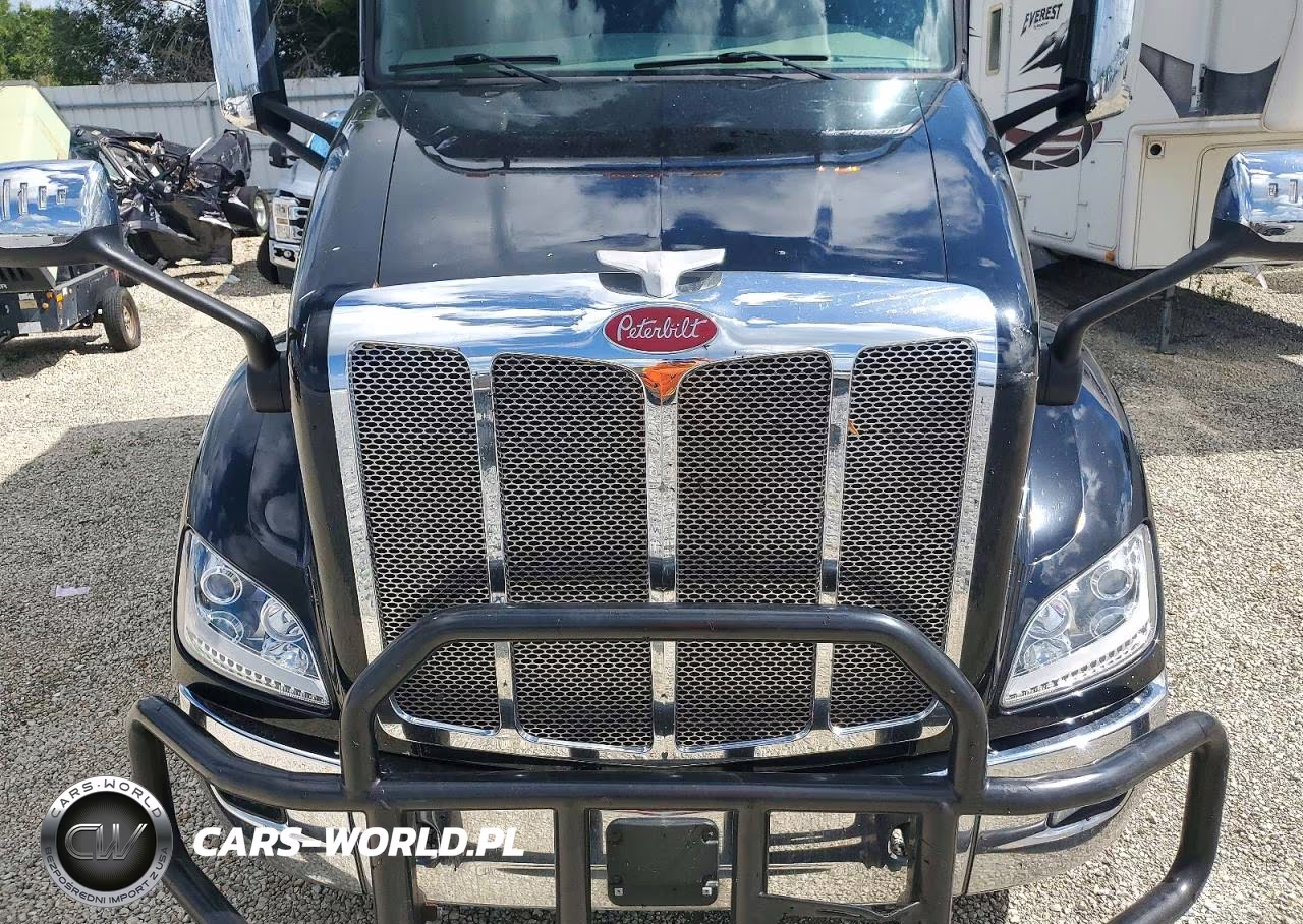 2020 Peterbilt 579 VIN:1XPBDP9X8LD669375 - 7