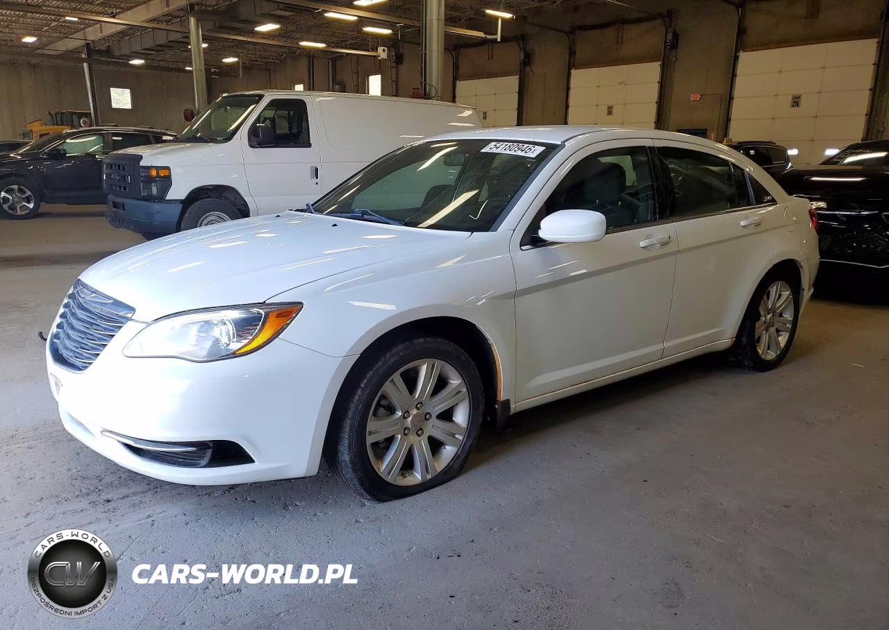 2011 Chrysler 200 Touring VIN:1C3BC1FB7BN615735 - 1