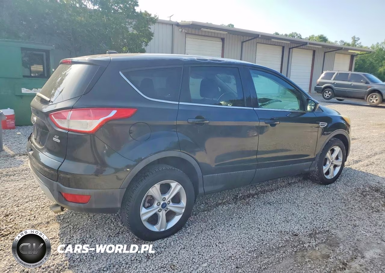 2015 Ford Escape Se VIN:1FMCU9G9XFUA83217 - 3