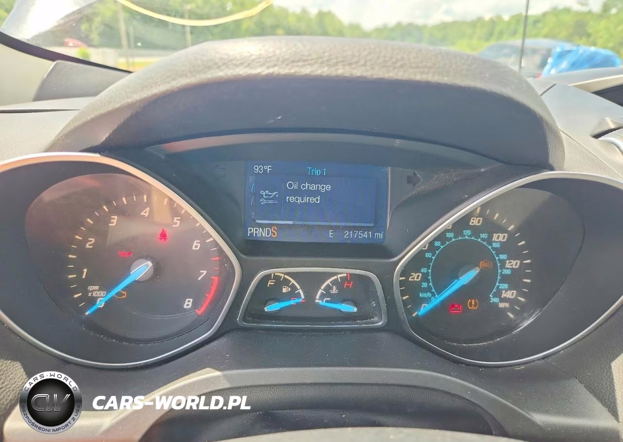 2015 Ford Escape Se VIN:1FMCU9G9XFUA83217 - 9
