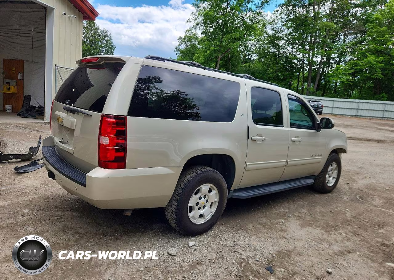 2013 Chevrolet Suburban K1500 Lt VIN:1GNSKJE77DR345212 - 3