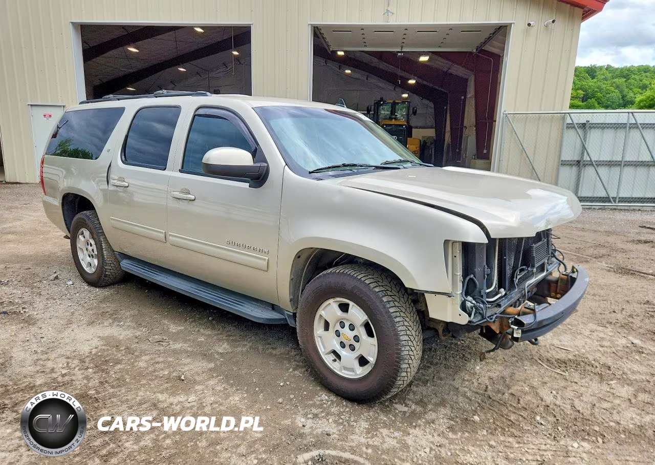 2013 Chevrolet Suburban K1500 Lt VIN:1GNSKJE77DR345212 - 4