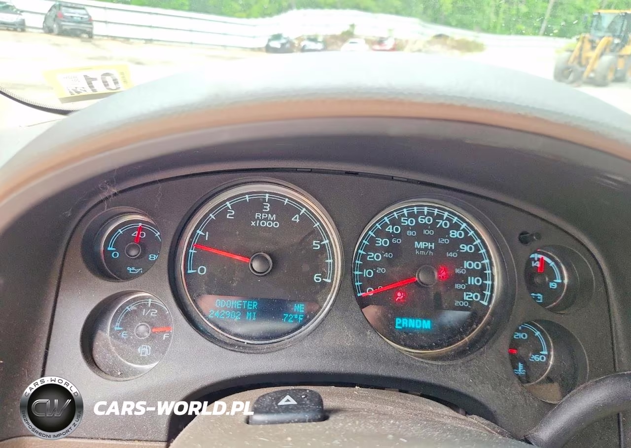 2013 Chevrolet Suburban K1500 Lt VIN:1GNSKJE77DR345212 - 9