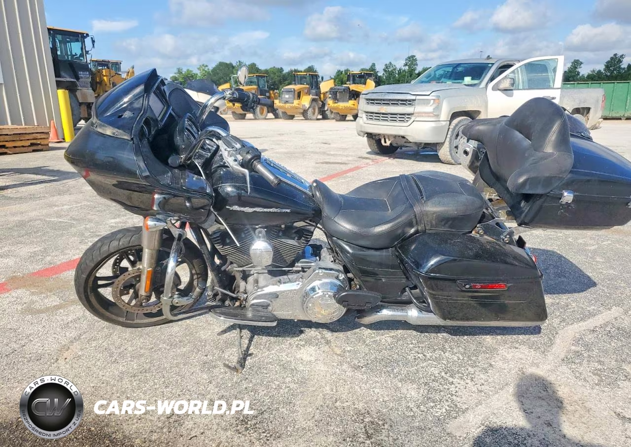 2015 Harley-Davidson Fltrxs Road Glide Special VIN:1HD1KTM15FB634290 - 3