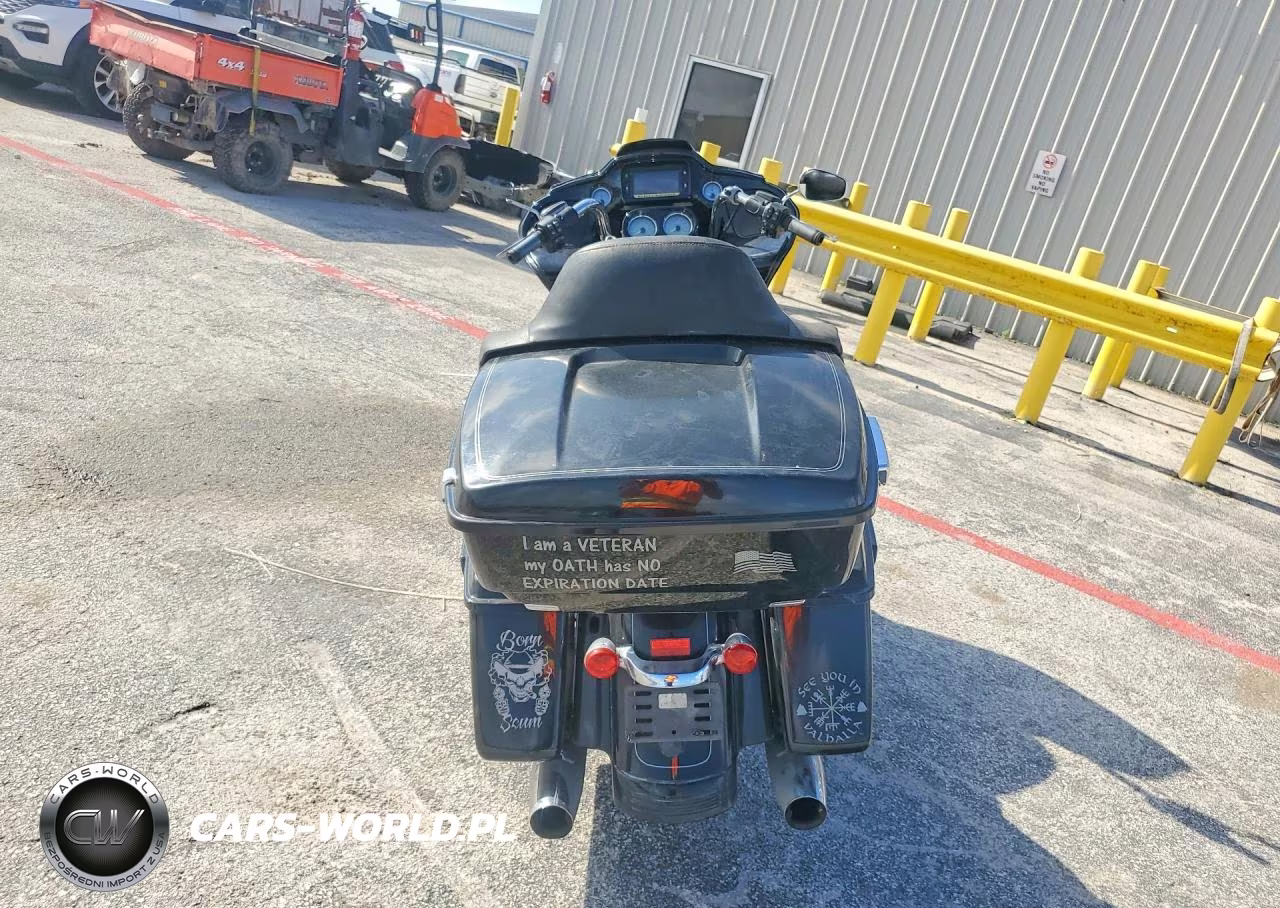 2015 Harley-Davidson Fltrxs Road Glide Special VIN:1HD1KTM15FB634290 - 4